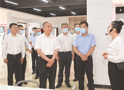 山西省委书记林武同志莅临山西英特丽电子科技有限公司考察指导工作