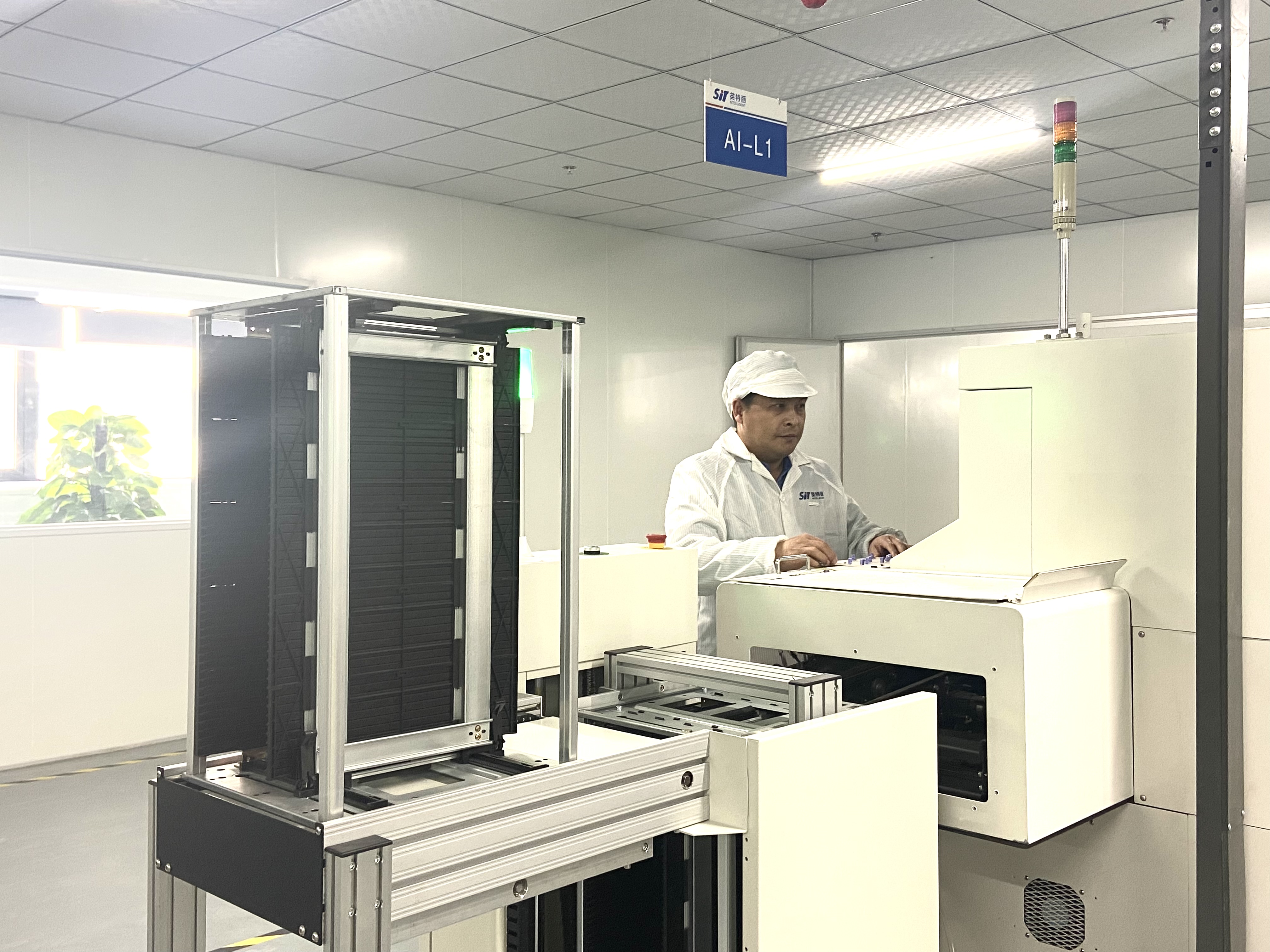在PCBA板中IC起什么作用？