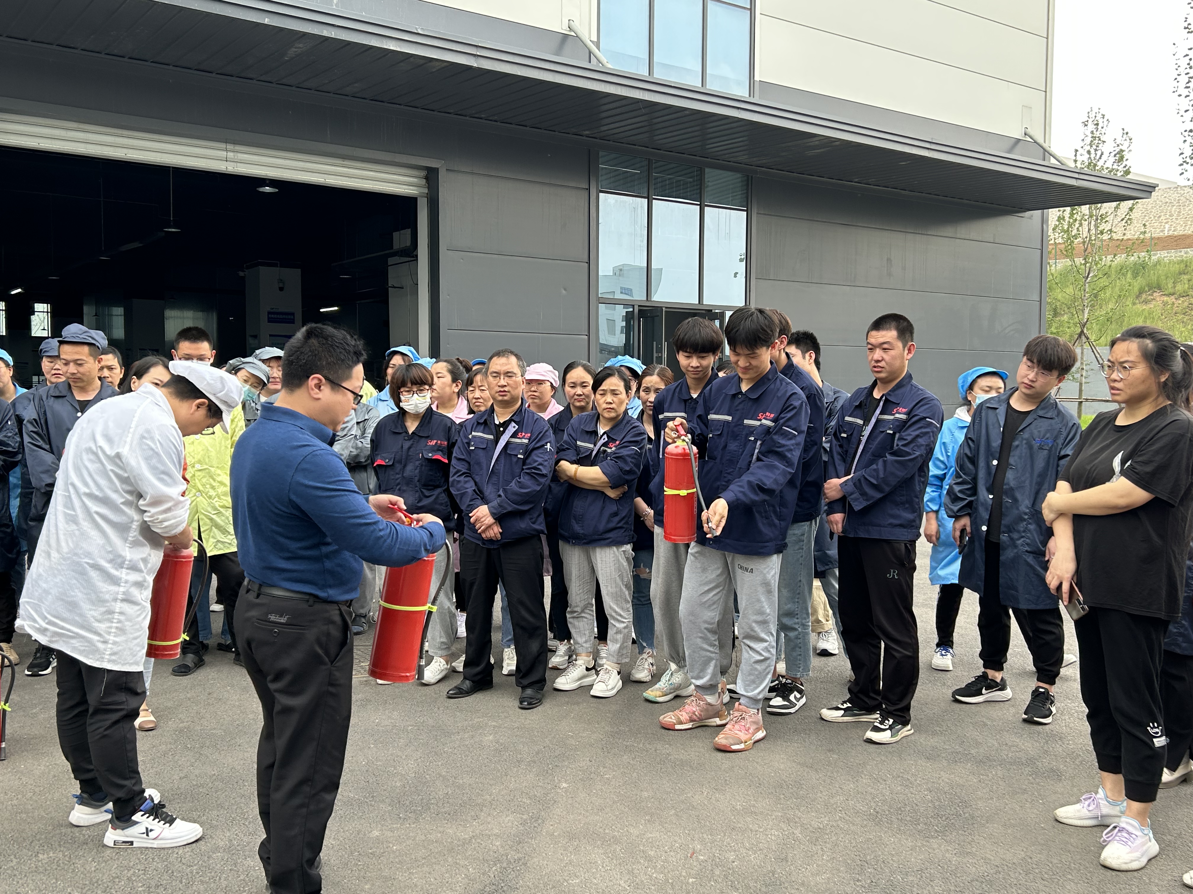 山西英特丽消防演练丨消防安全铭记于心